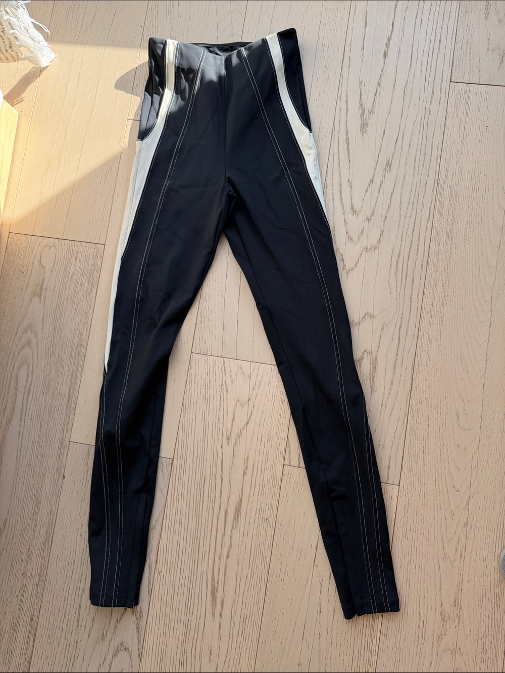 KITH WOMAN LEGGINGS